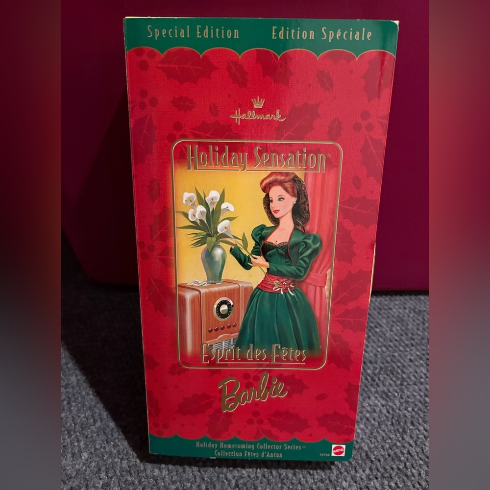 Holiday Sensation Hallmark Special Edition Barbie Doll 1998 Mattel 19792